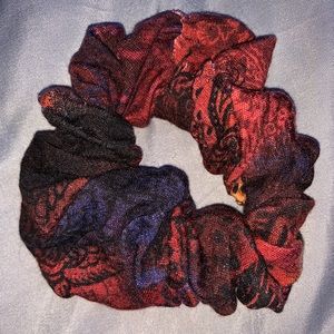 Patterned scrunchie
